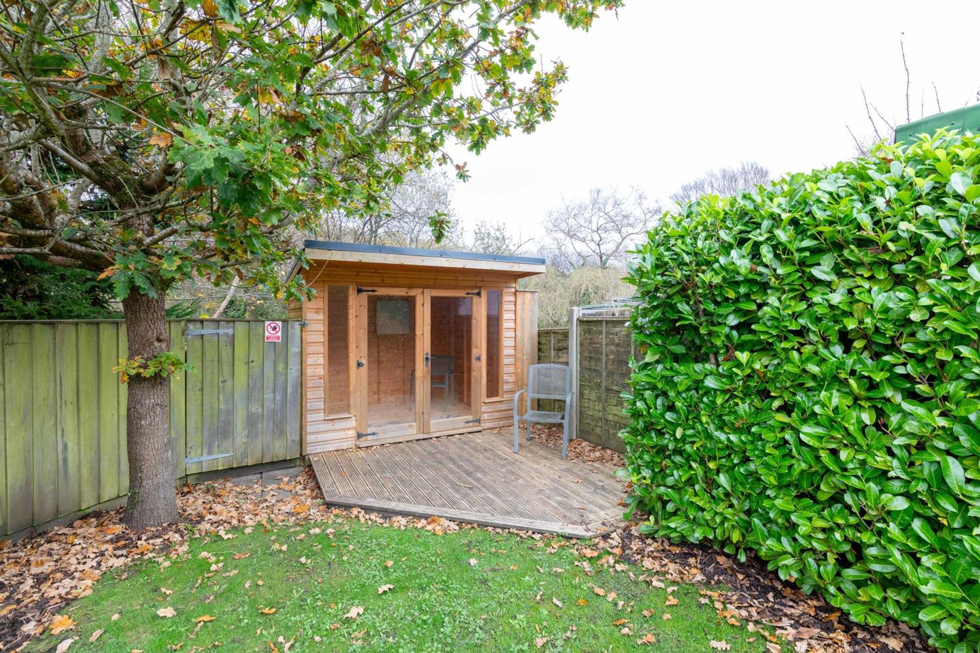 Just Stay Wales - Marshmallow Cottage, Oxwich Swansea Exterior photo